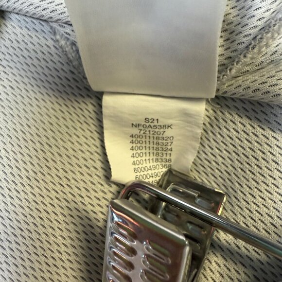 The North Face Women’s Vyrtue Boxy Cropped Dark Gray T-Shirt - Size Large - EUC - Picture 8 of 10